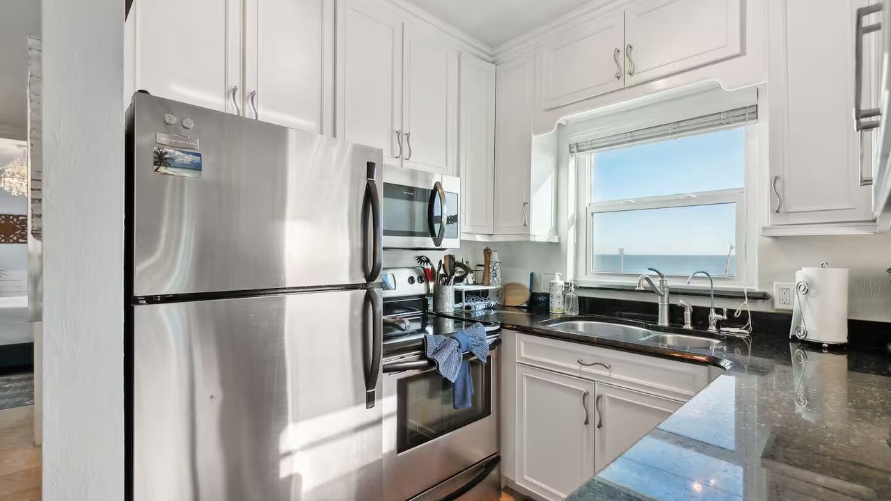 Photo of Kitchen in Surfside Estates