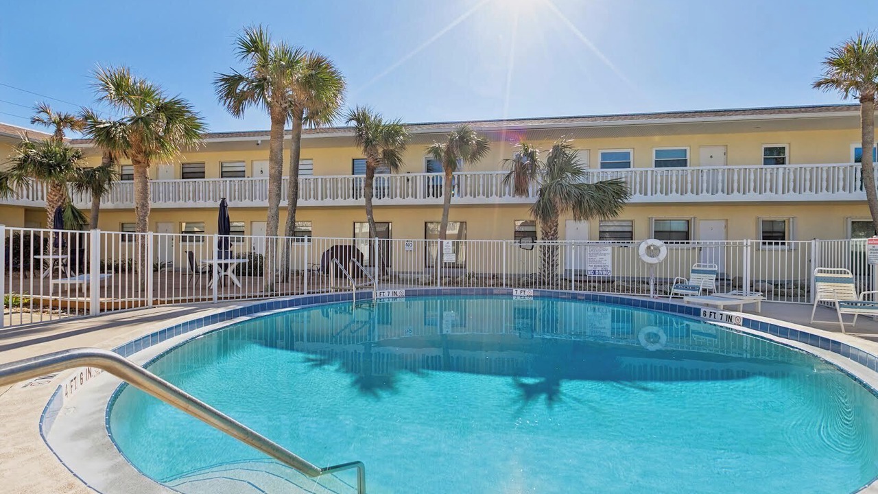 Photo of Outdoor in Surfside Estates