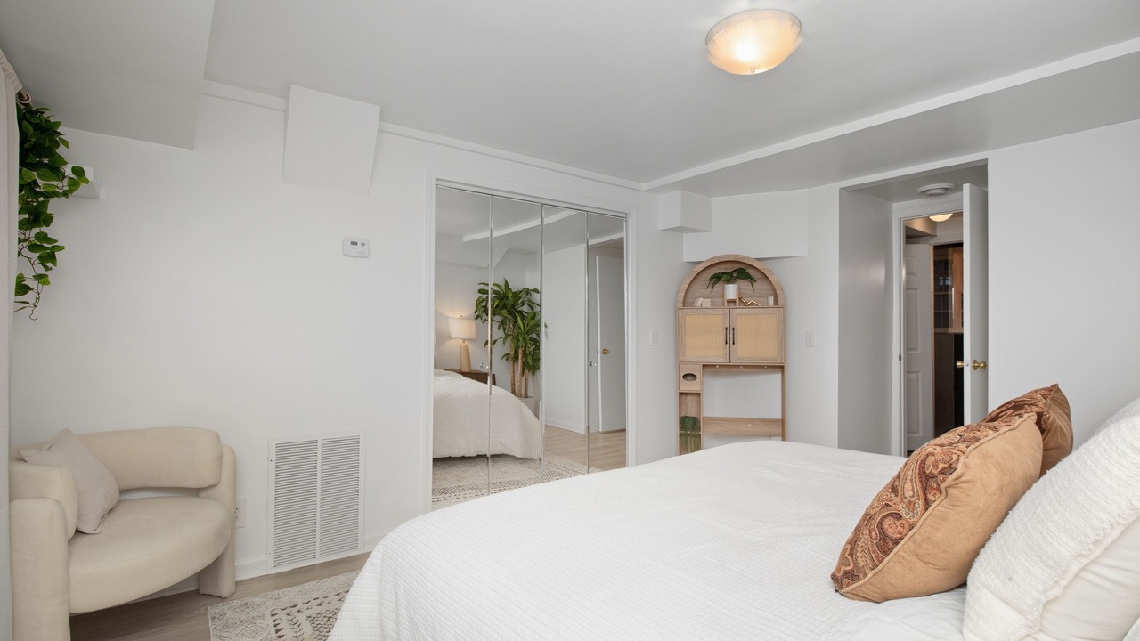 Photo of Bedroom in East Side