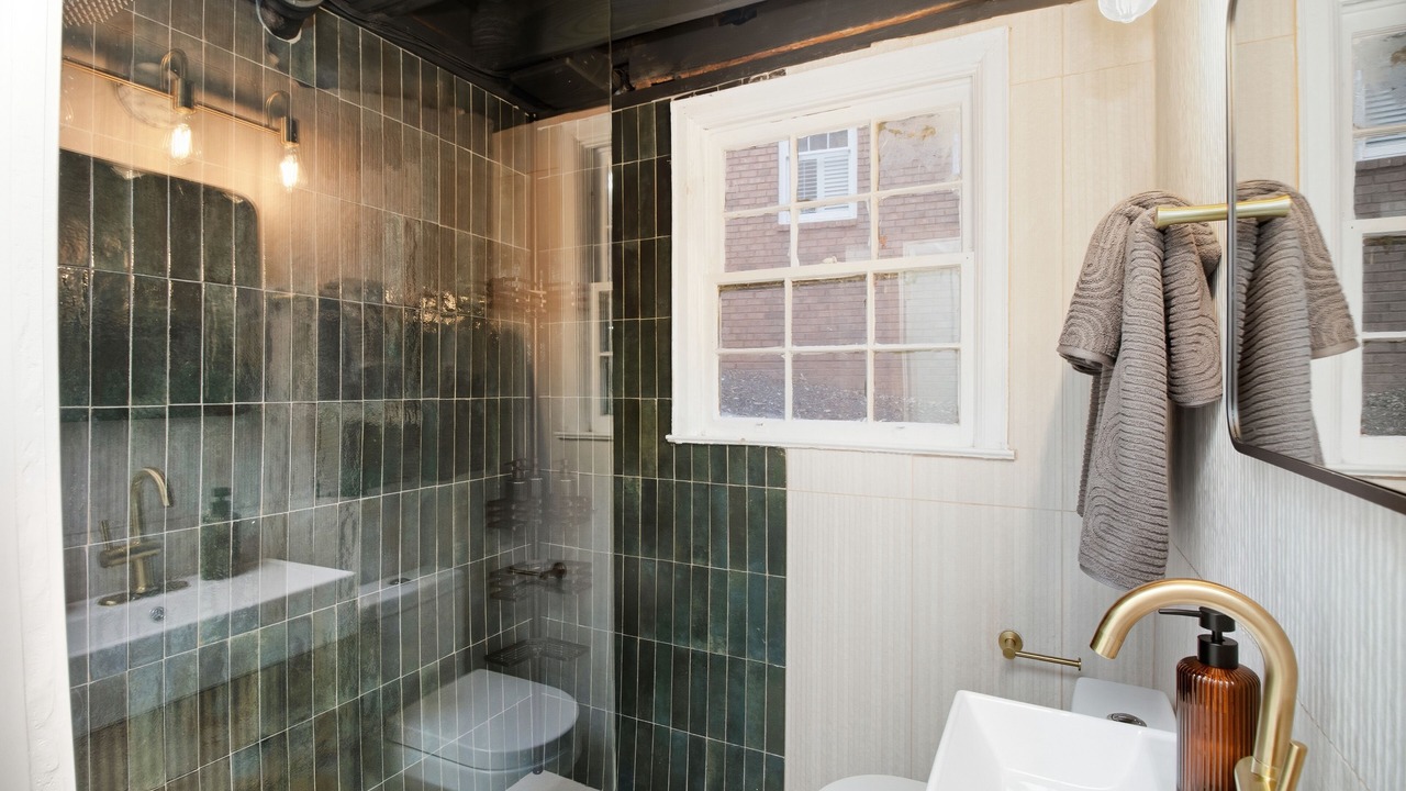Photo of Bathroom in East Side