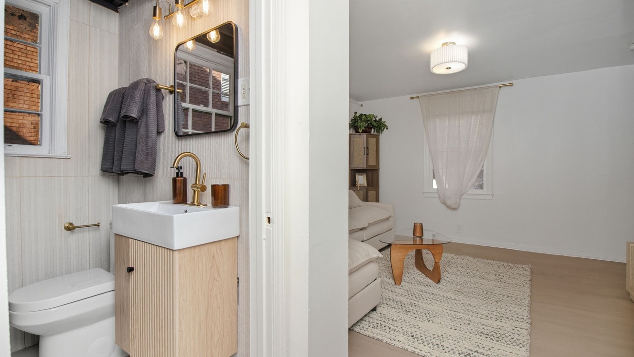 Photo of Bathroom in East Side