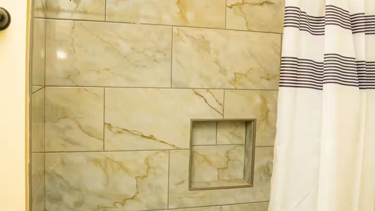 Photo of Bathroom in Thomas Square