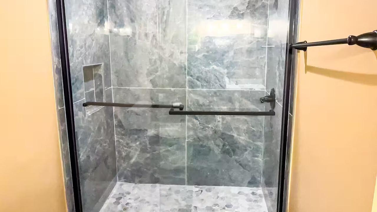 Photo of Bathroom in Thomas Square