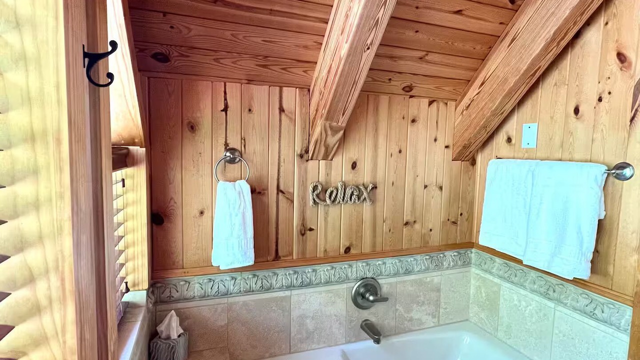 Photo of Bathroom in Six Mile