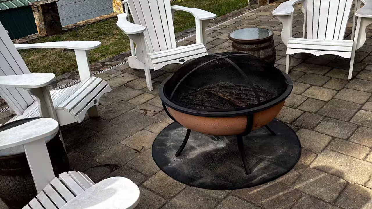 Photo of Outdoor in Six Mile