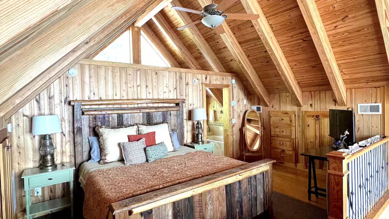 Photo of Bedroom in Six Mile