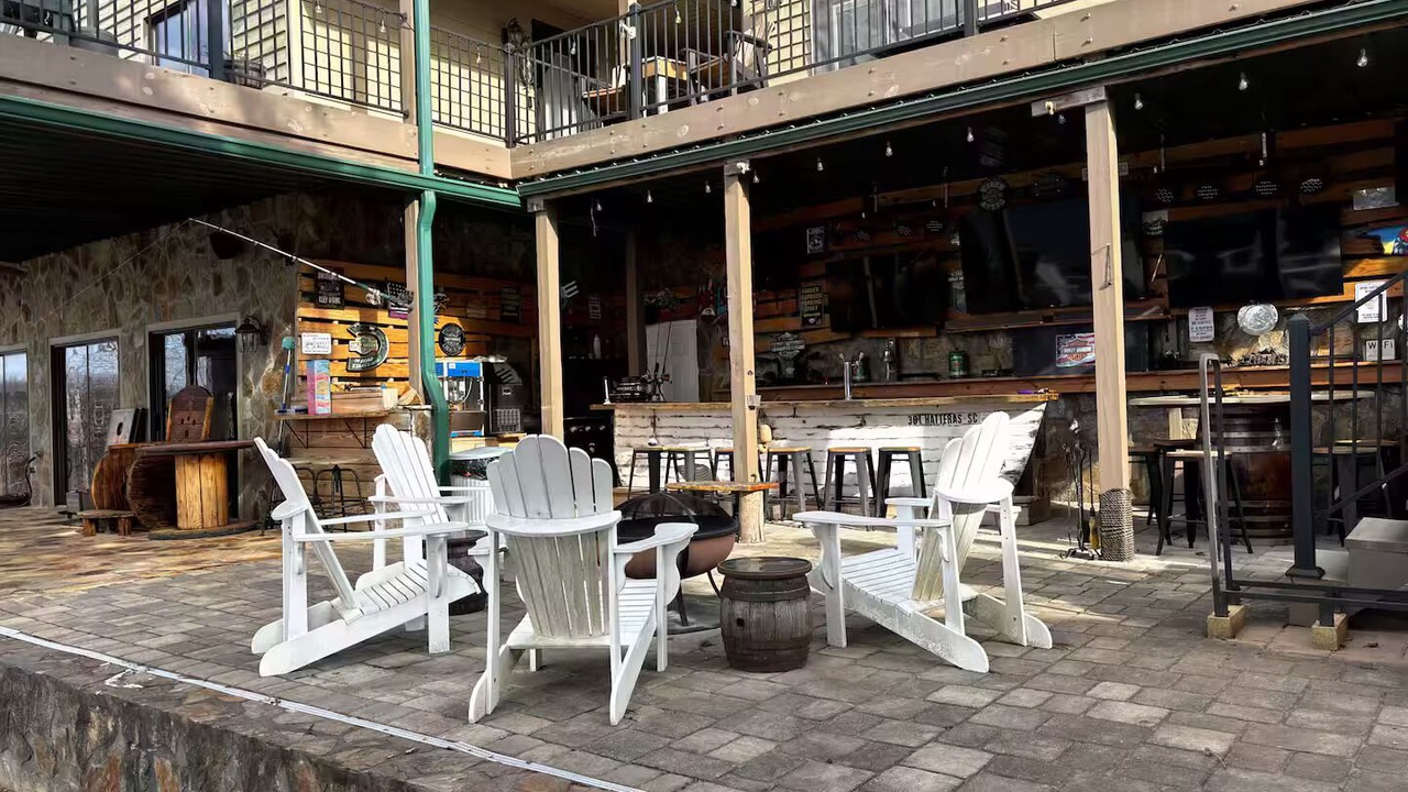 Photo of Outdoor in Six Mile