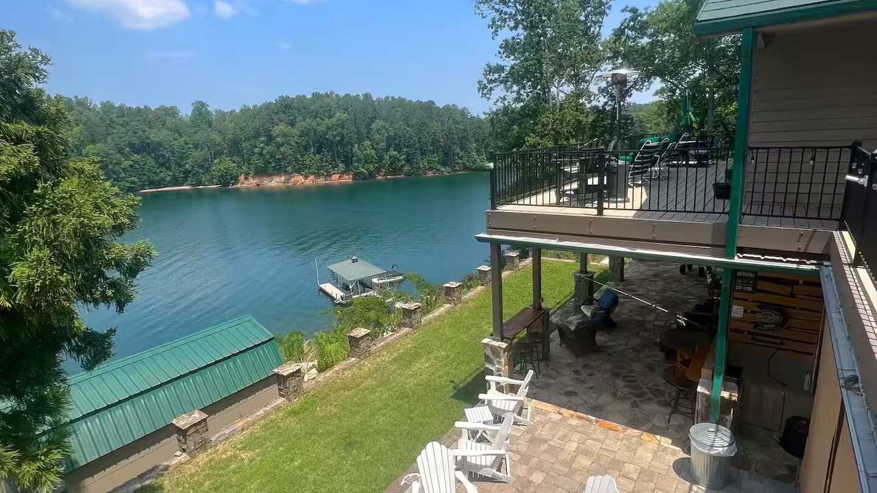 Photo of Patio Balcony in Six Mile
