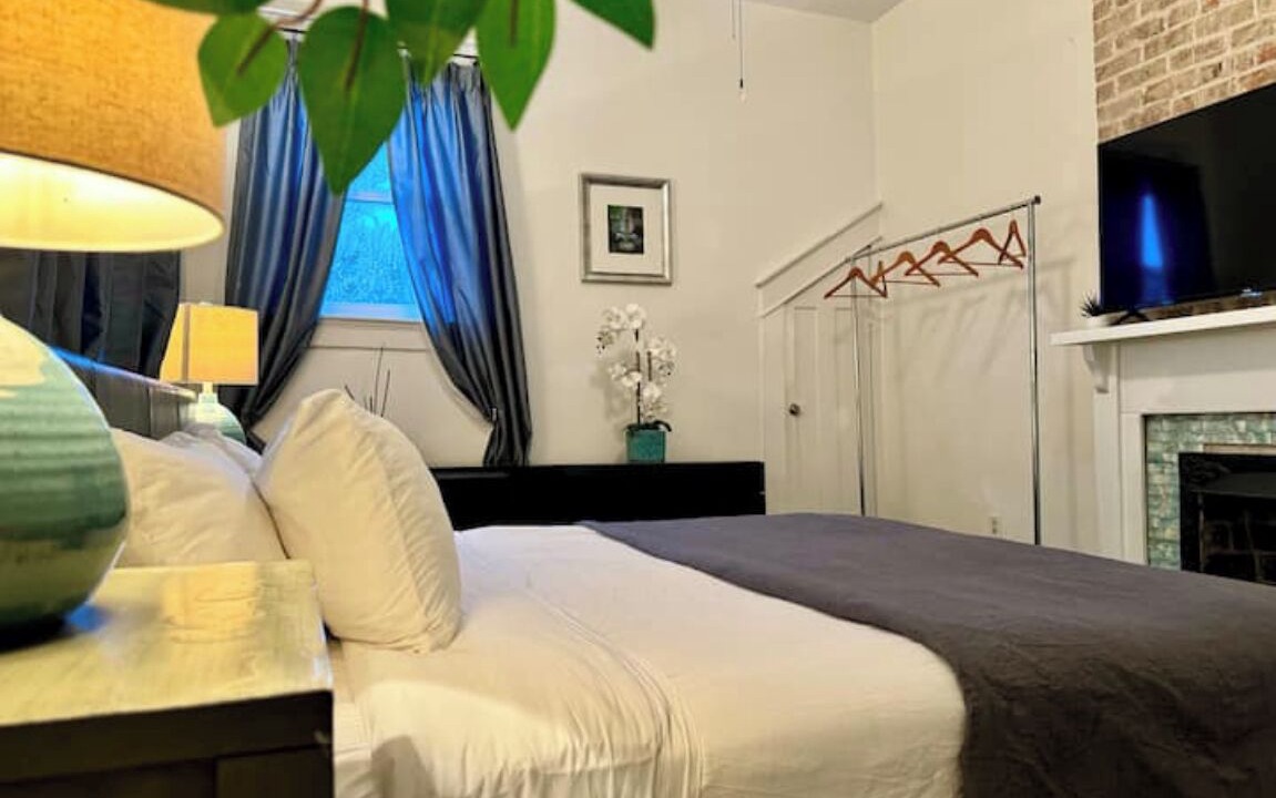 Photo of Bedroom in Mid-City