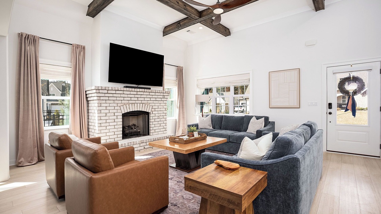 Photo of Livingroom in Auburn