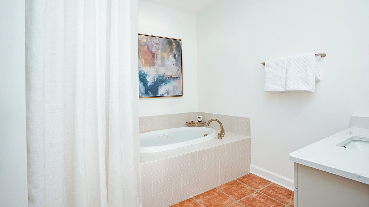 Photo of Bathroom in Auburn