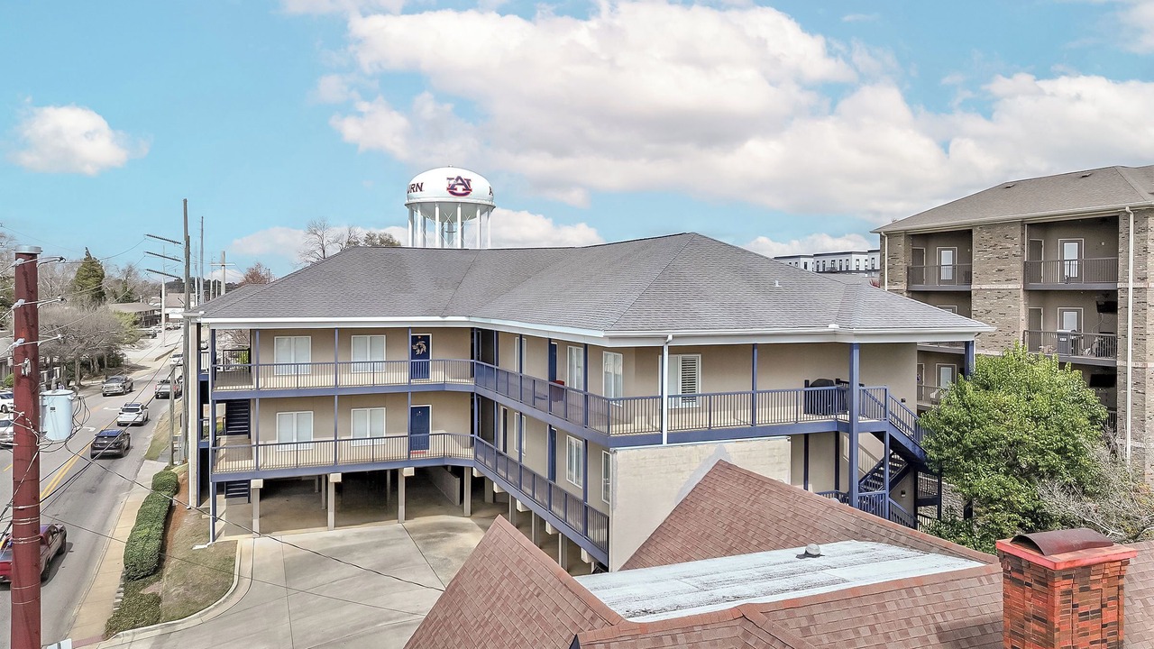 Photo of Outdoor in Auburn