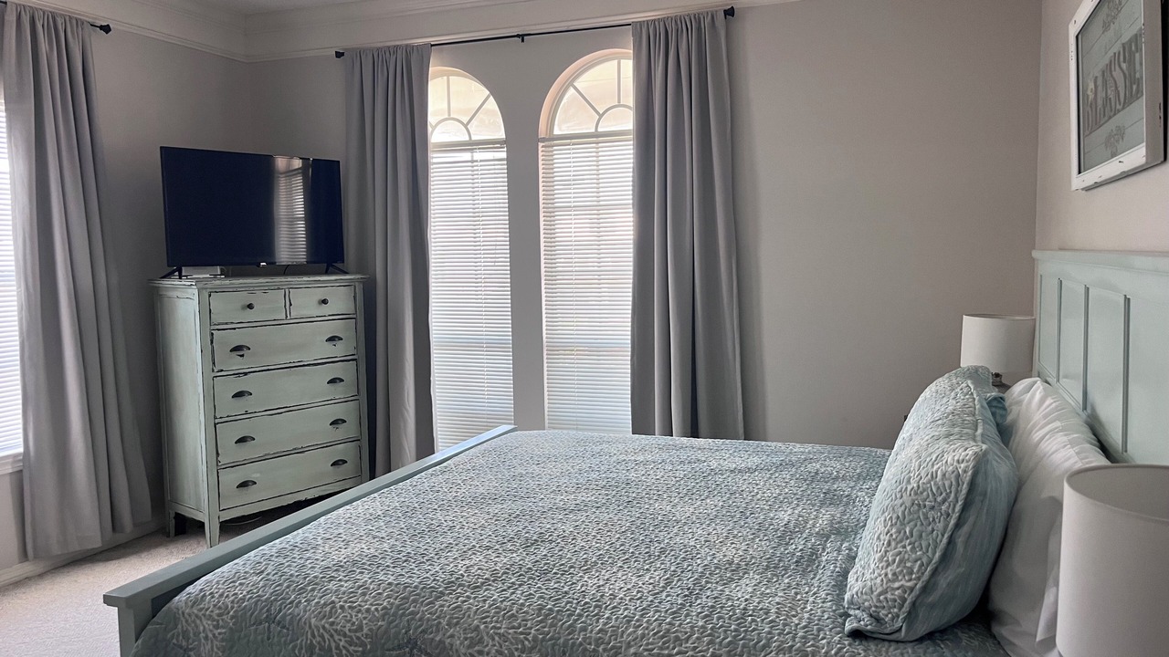Photo of Bedroom in Dauphin Island