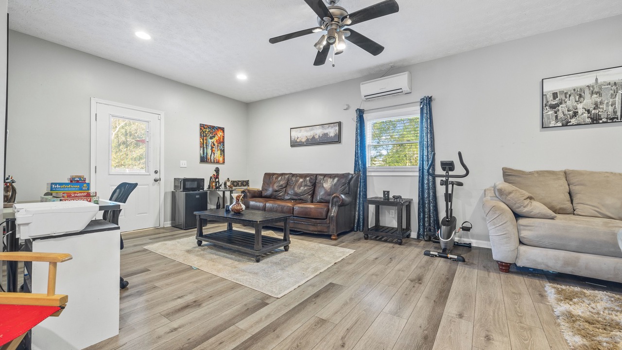 Photo of Livingroom in Conyers
