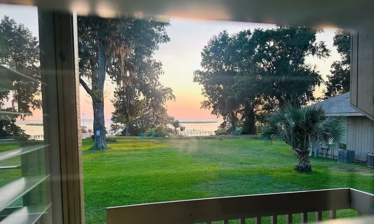 Photo of Others in Daphne