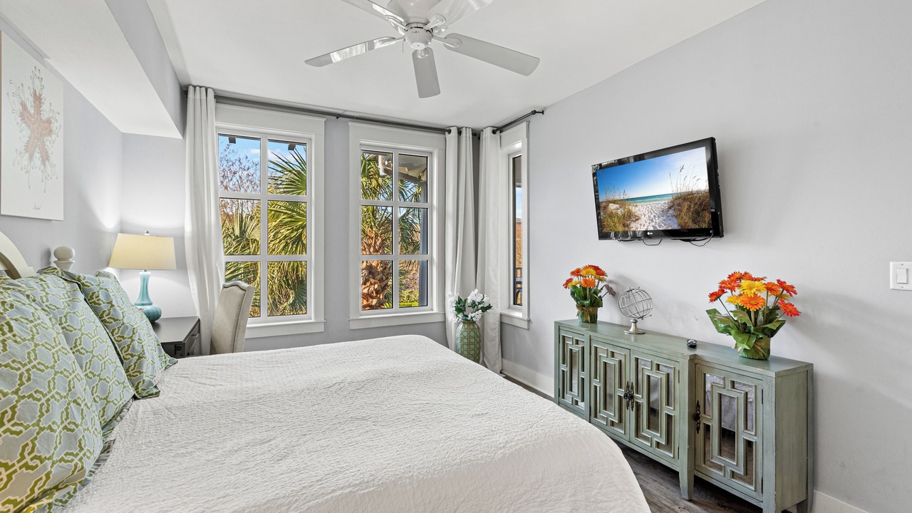 Photo of Bedroom in Baytowne Wharf