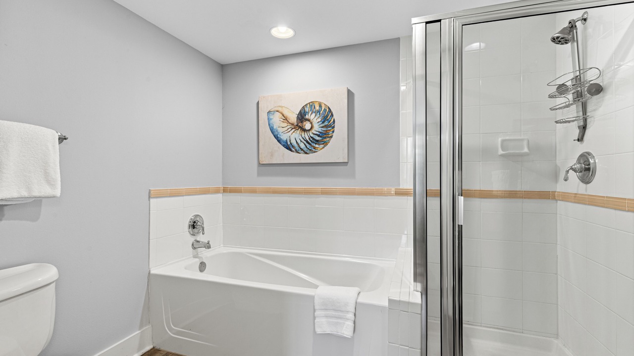 Photo of Bathroom in Baytowne Wharf
