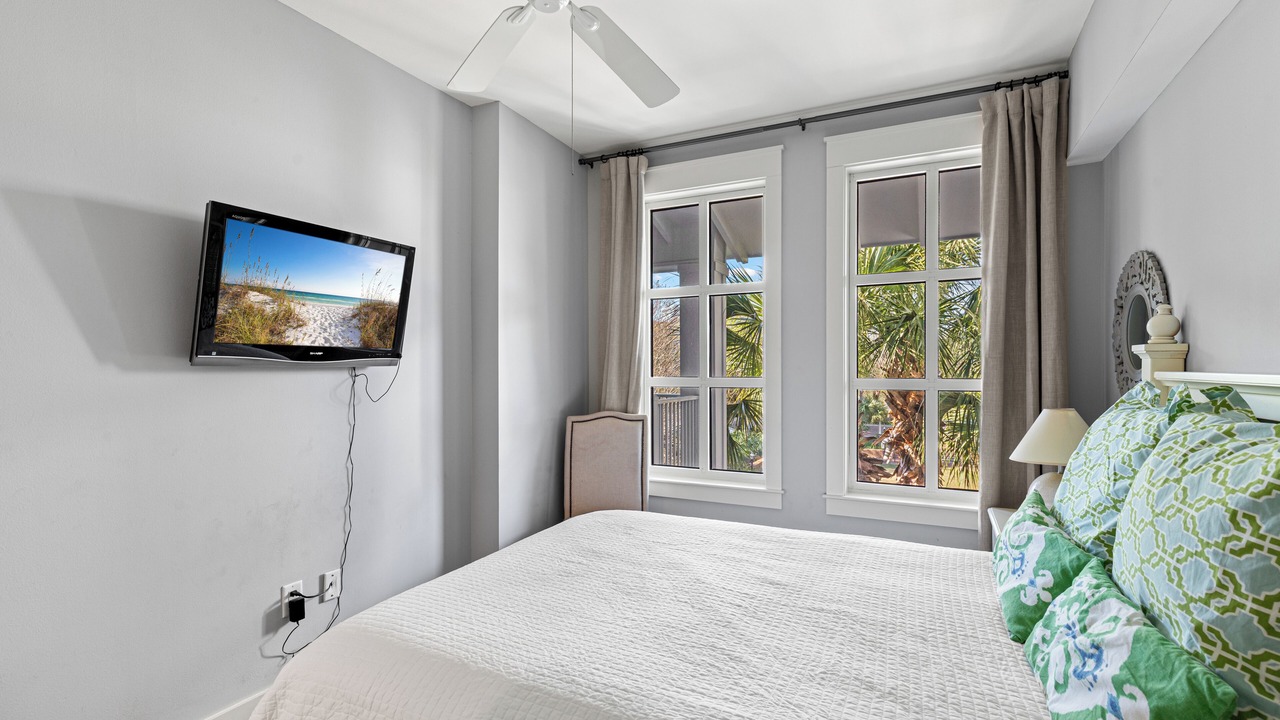 Photo of Bedroom in Baytowne Wharf