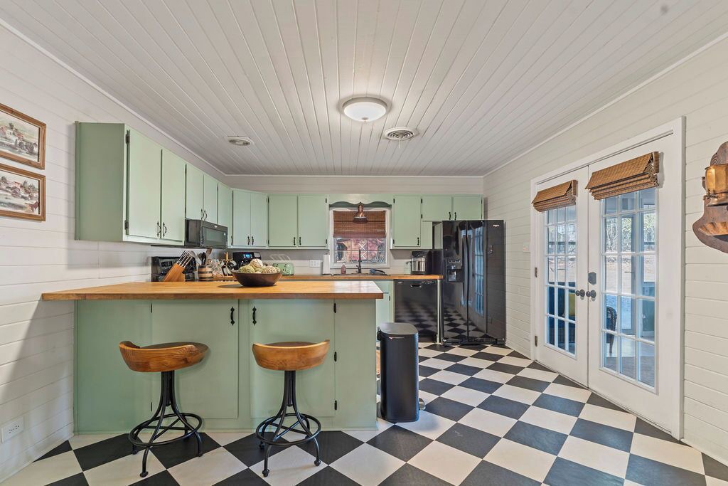 Photo of Kitchen in Peach Orchard