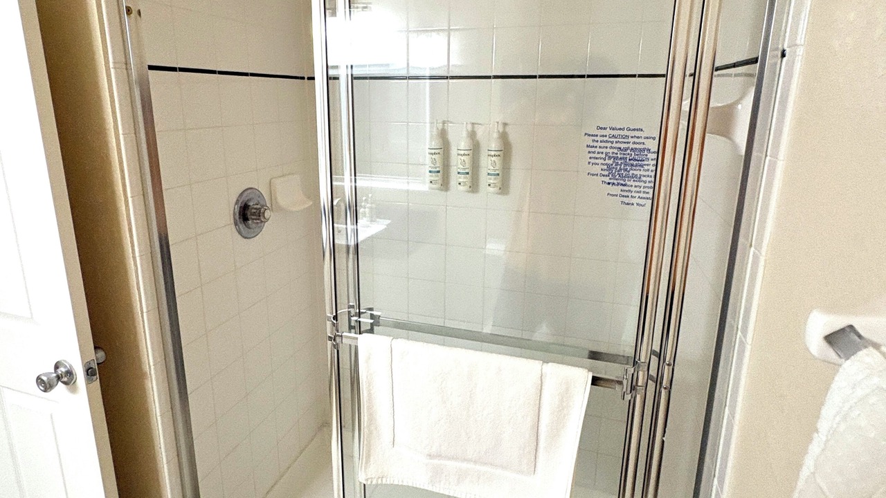 Photo of Bathroom in Bahama Bay