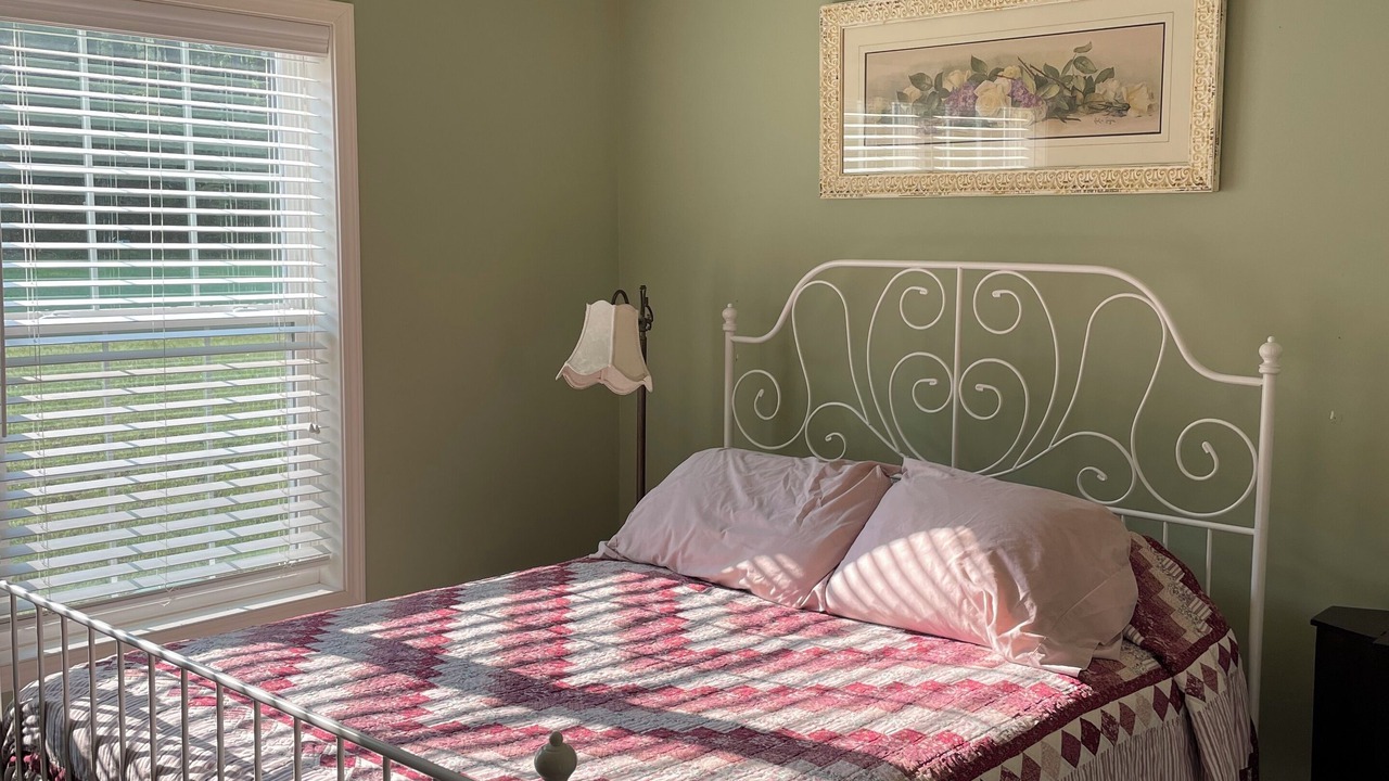 Photo of Bedroom in Eatonton