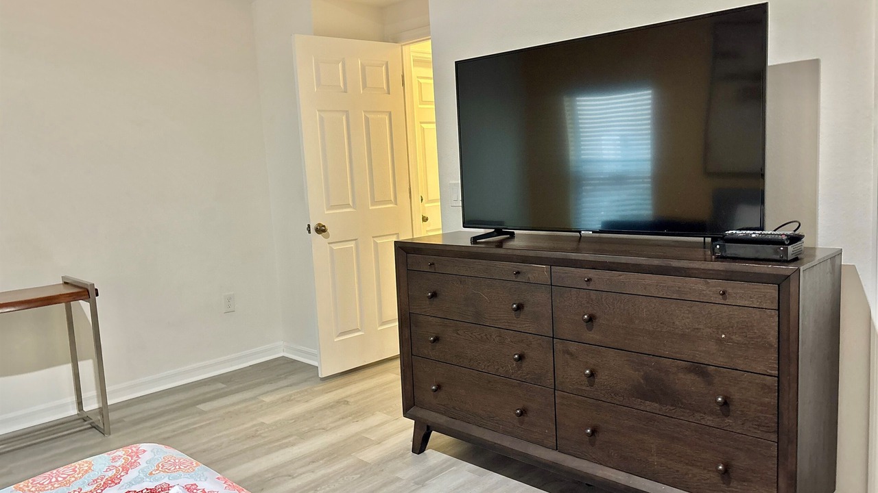 Photo of Bedroom in Watersong