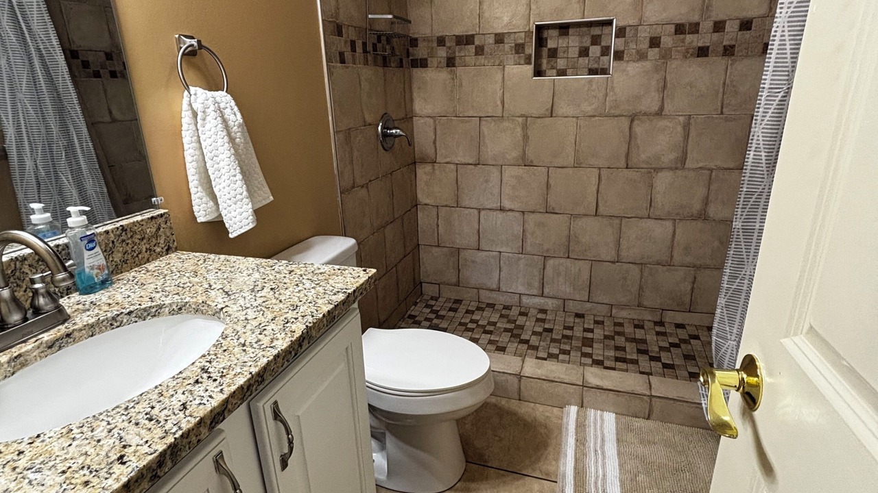 Photo of Bathroom in Ocean Springs