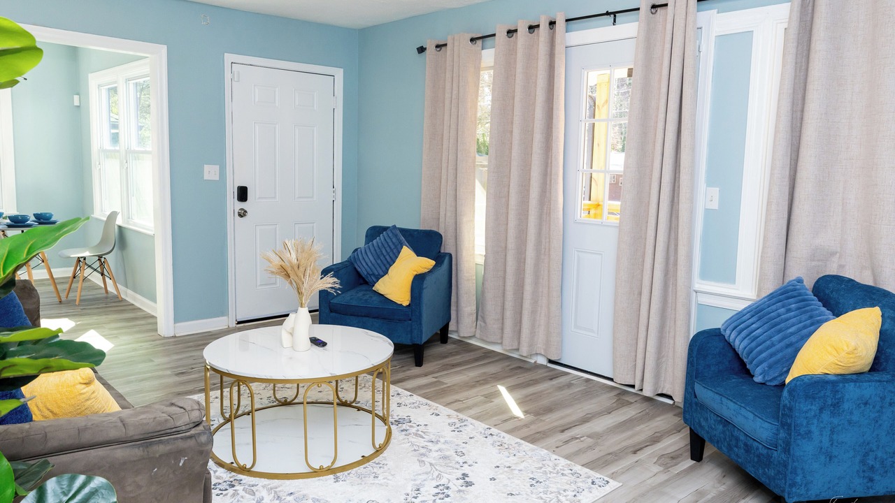 Photo of Livingroom in Church Street