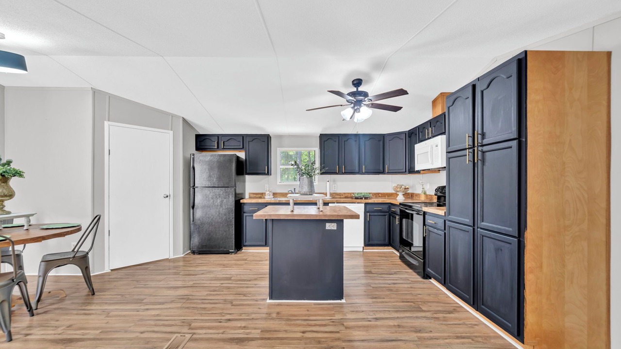 Photo of Kitchen in Baker