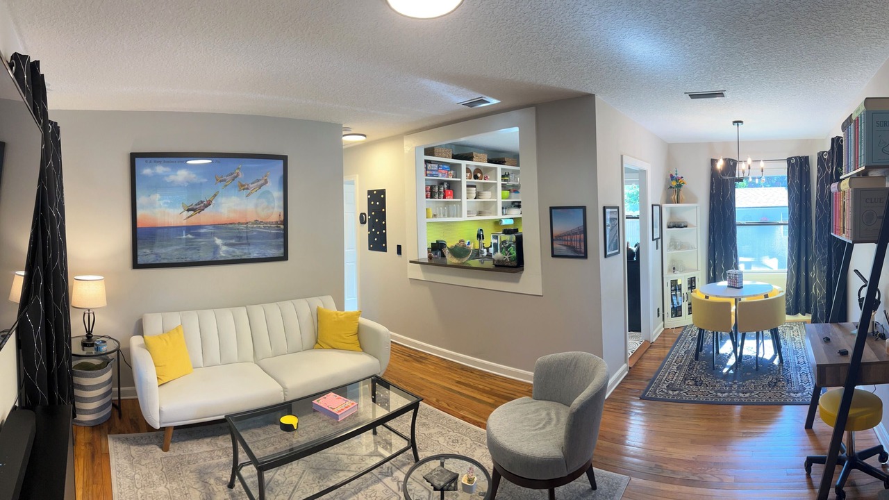 Photo of Livingroom in South Riverside