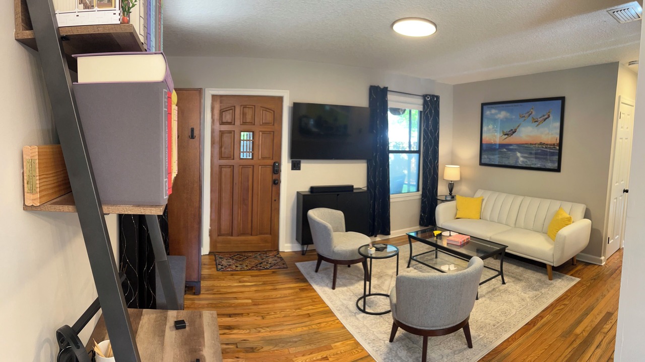 Photo of Livingroom in South Riverside