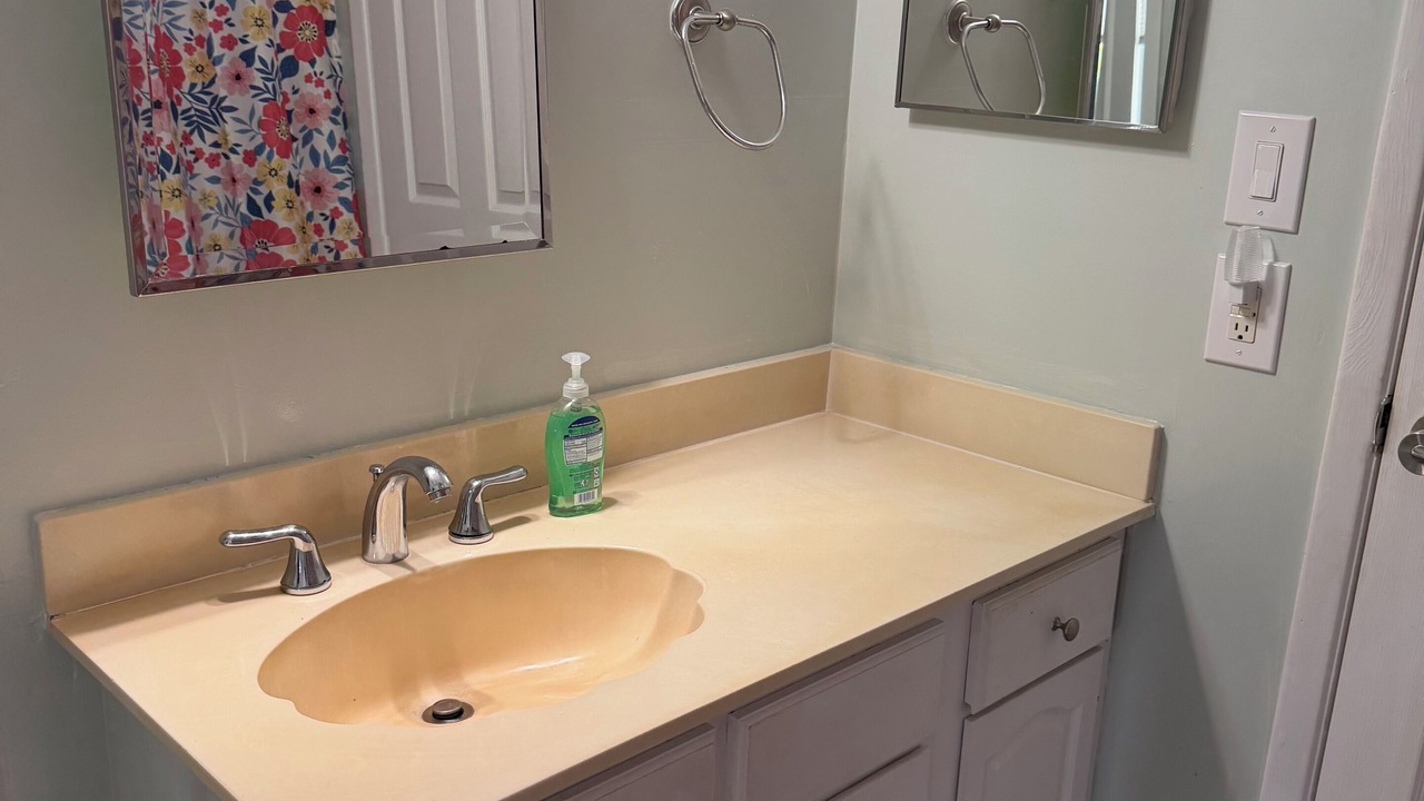 Photo of Bathroom in Diamondhead