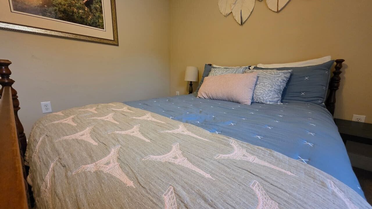 Photo of Bedroom in Ono Island