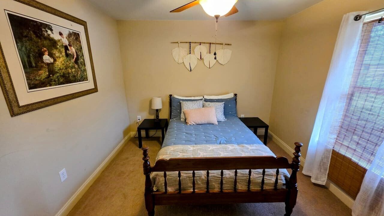 Photo of Bedroom in Ono Island