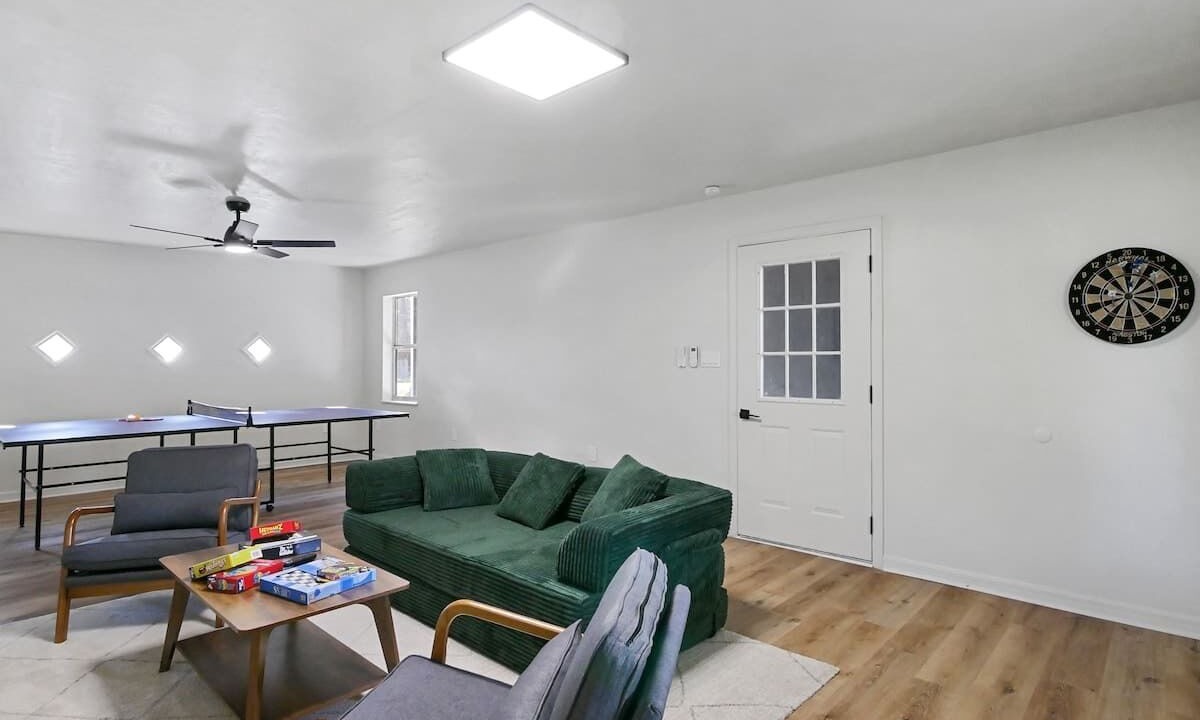 Photo of Livingroom in Gainesville