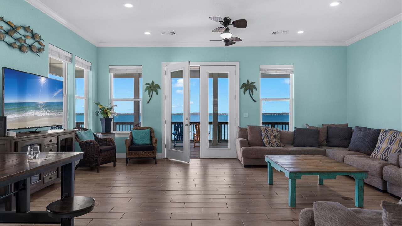 Photo of Livingroom in Pensacola Beach