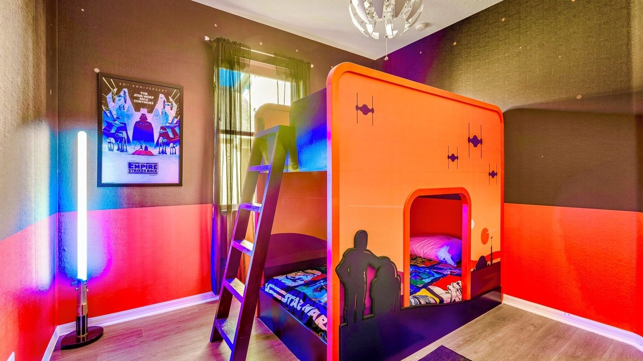Photo of Bedroom in Florida Pines