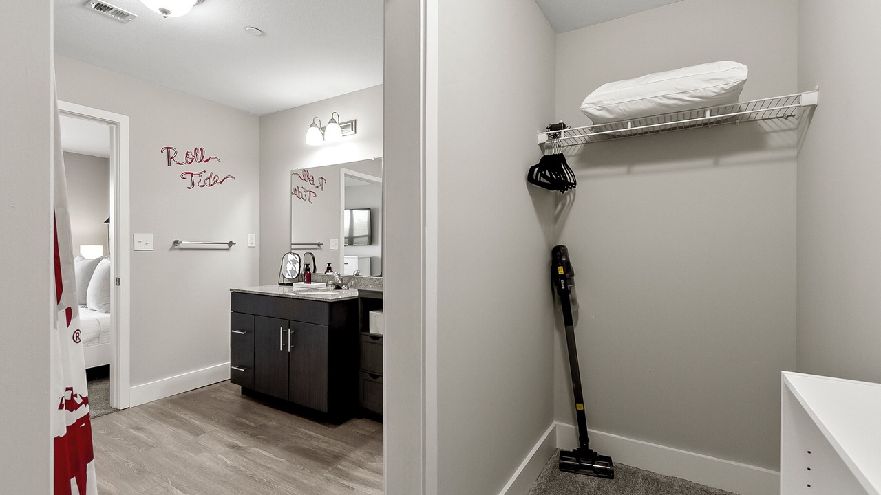 Photo of Bathroom in Tuscaloosa