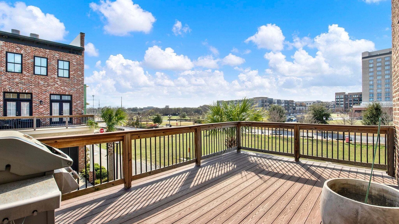 Photo of Outdoor in Hitch Village - Fred Wessels Homes
