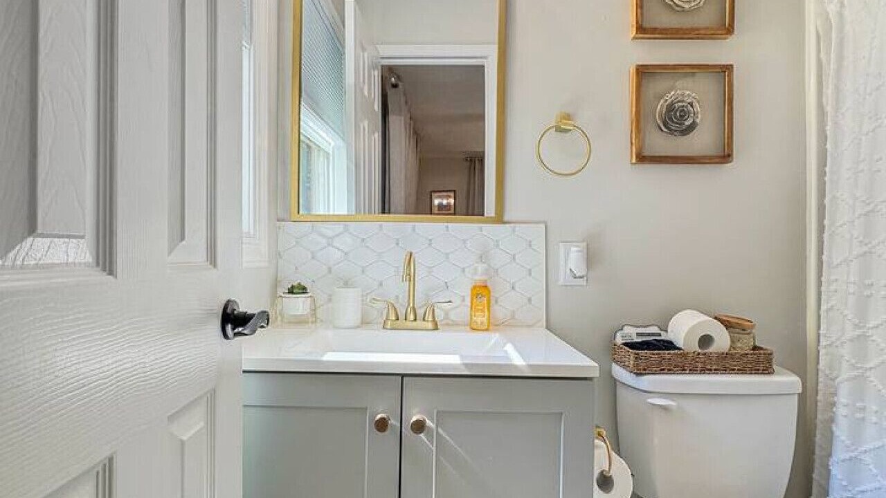 Photo of Bathroom in Skyland Park