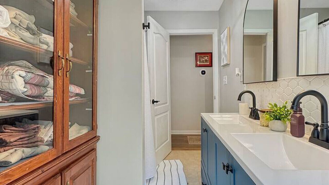 Photo of Bathroom in Skyland Park