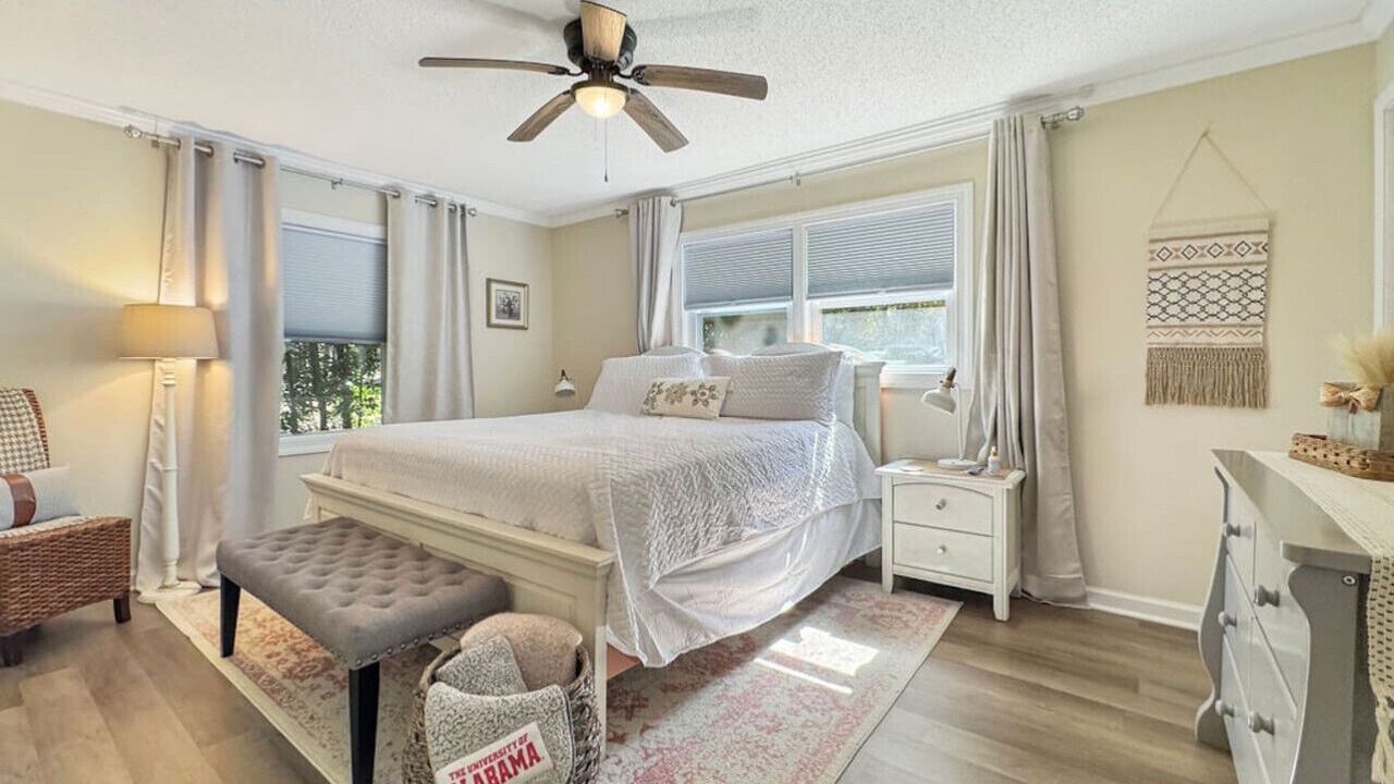 Photo of Bedroom in Skyland Park