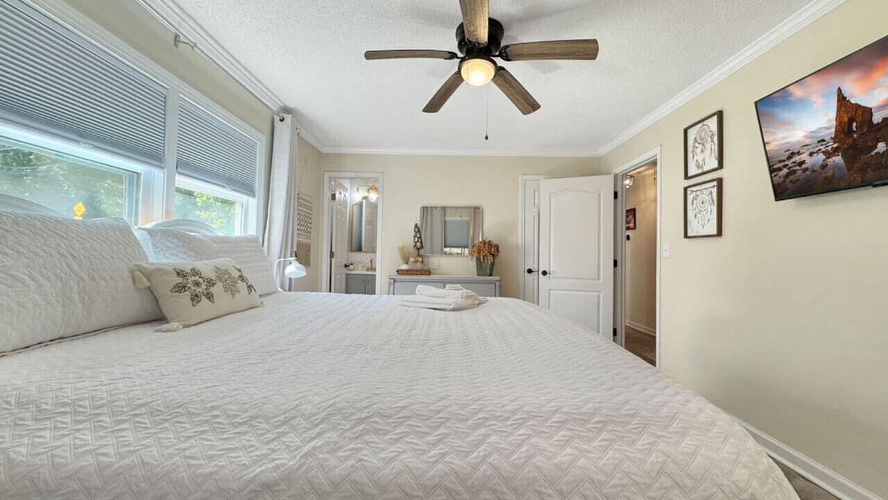 Photo of Bedroom in Skyland Park