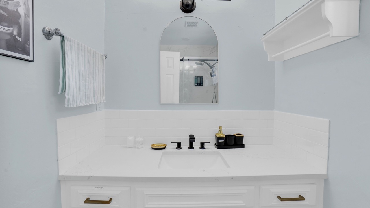Photo of Bathroom in Gunter Afs