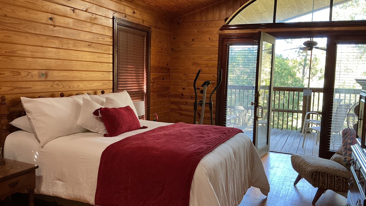 Photo of Bedroom in Samantha