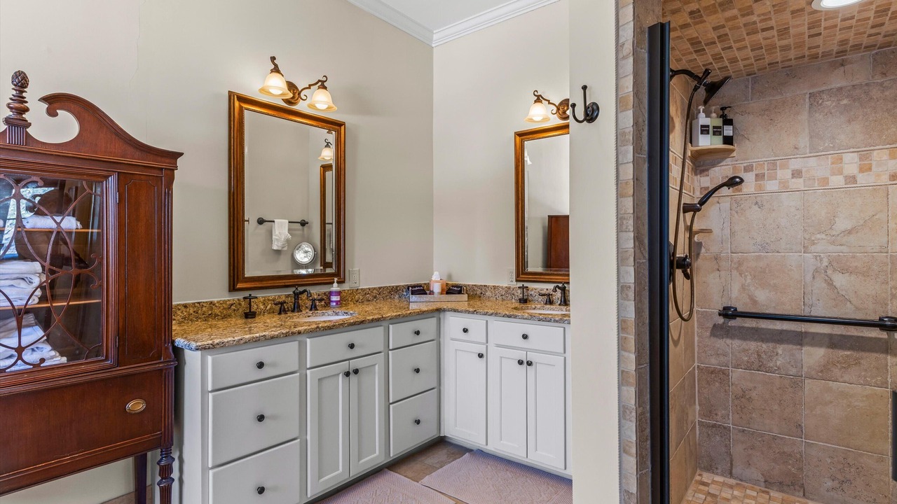 Photo of Bathroom in Little Kowaliga