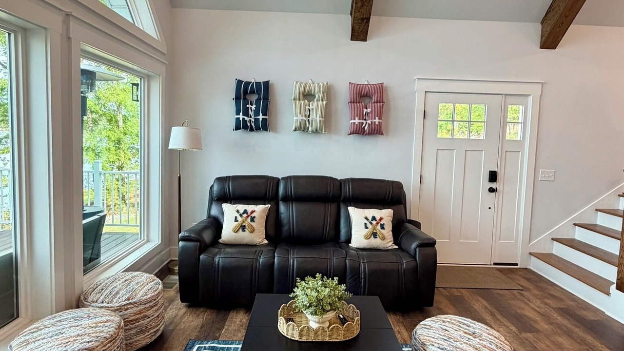 Photo of Livingroom in Rockford