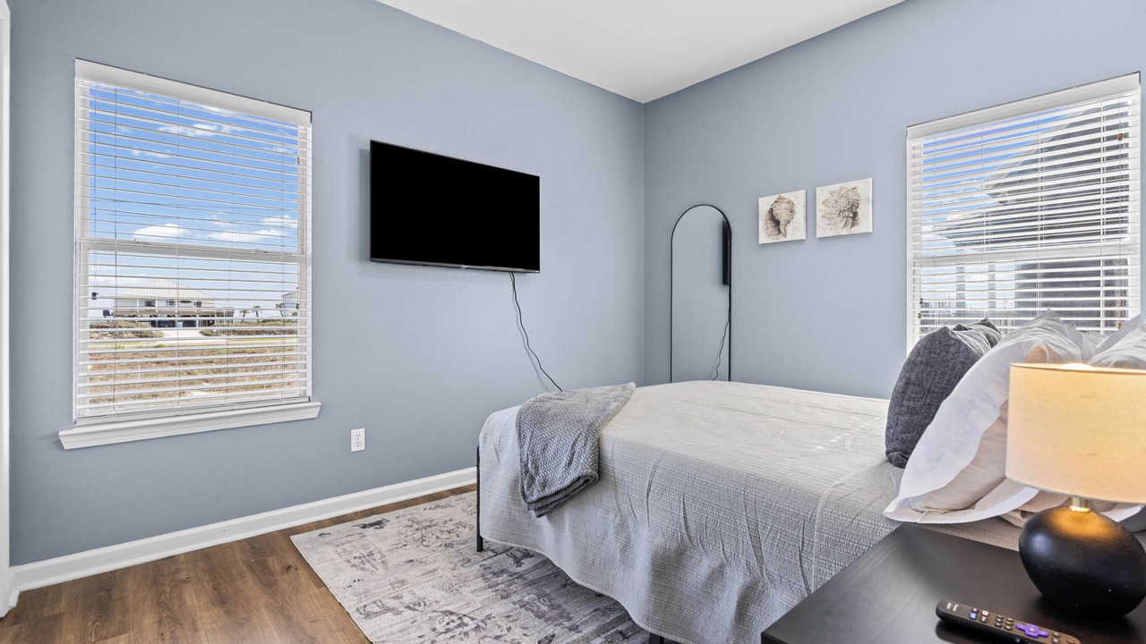 Photo of Bedroom in Dauphin Island