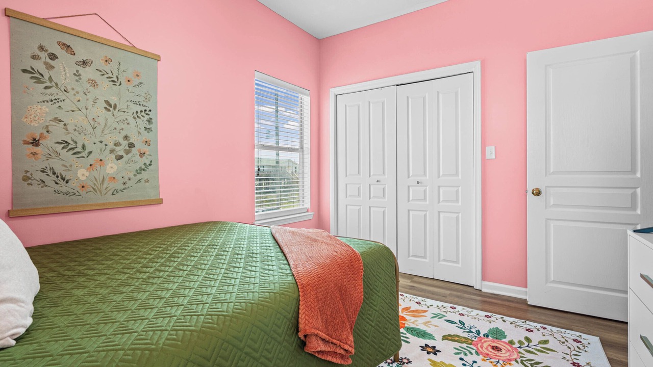 Photo of Bedroom in Dauphin Island