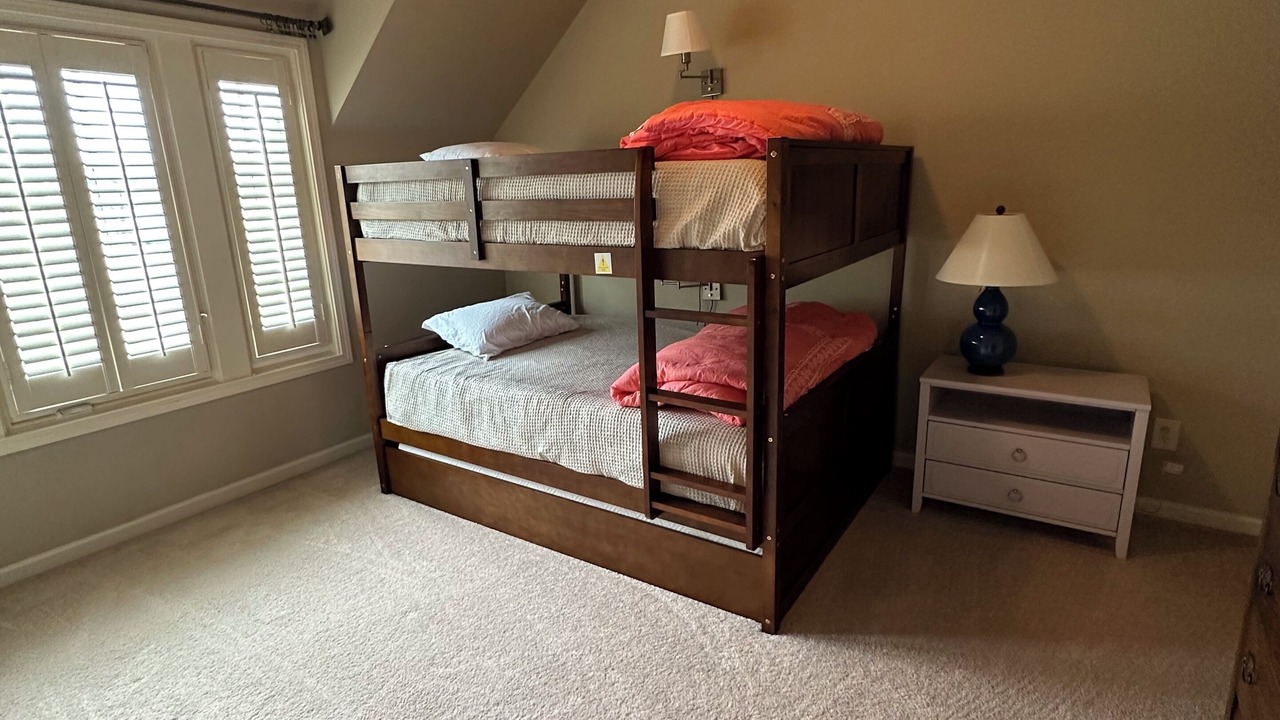 Photo of Bedroom in Lake Purdy